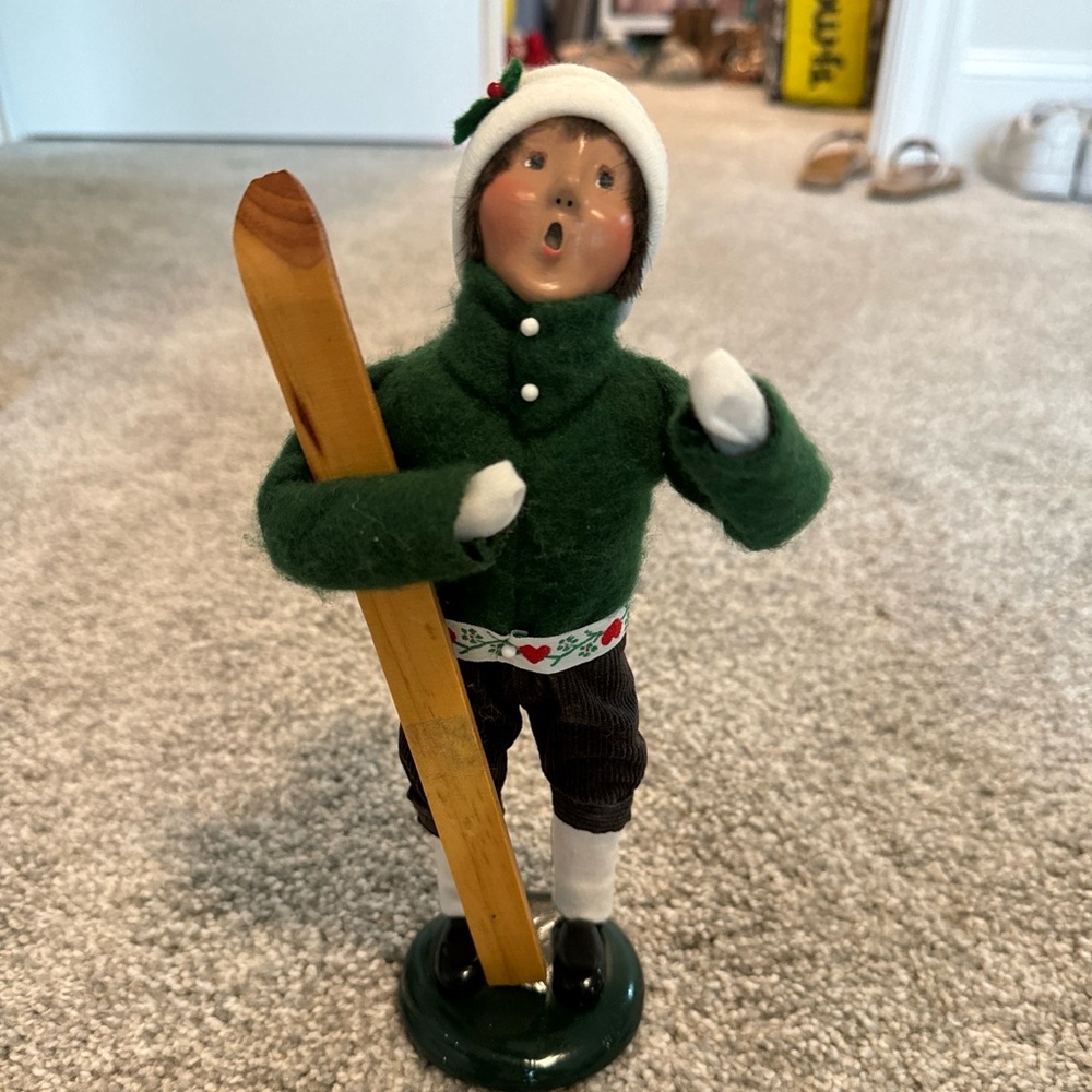 Byers’ Choice The Carolers Boy with Wooden Ski 1995